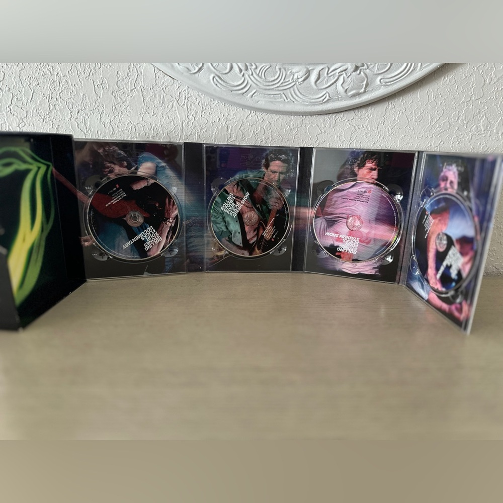The Rollins stones concert cd, Neon Green and Yellow Graphic Box - Picture 3 of 3